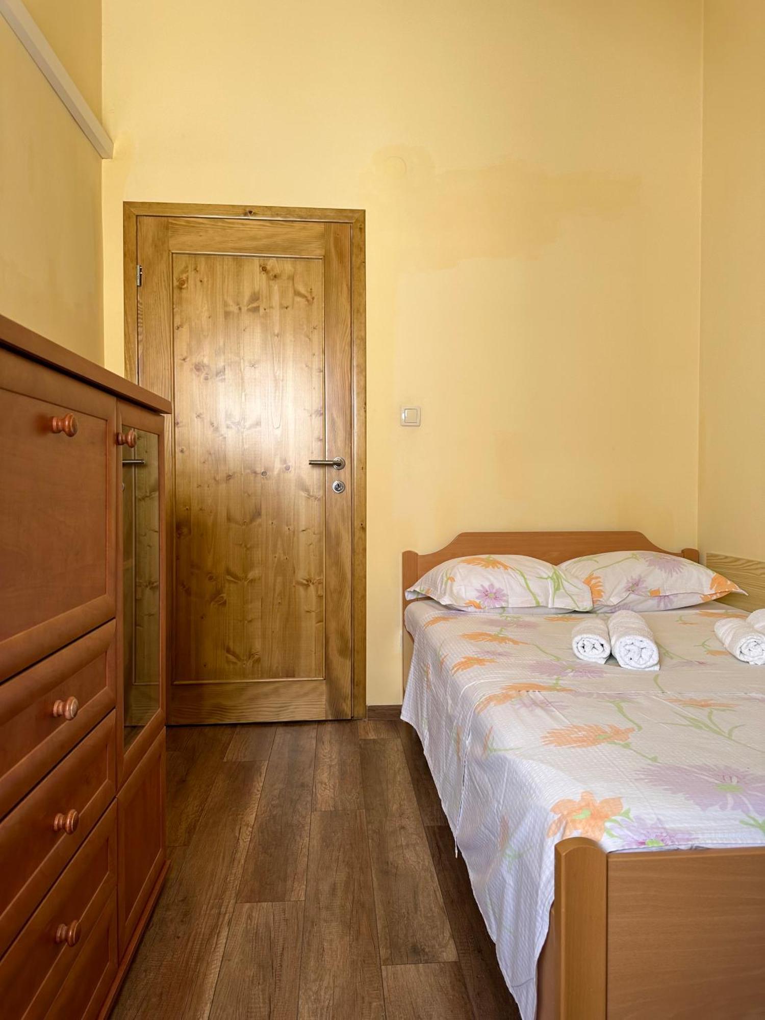 Old Stone House St Lawrence In The Heart Of Sibenik'S Old Town Apartment Exterior photo